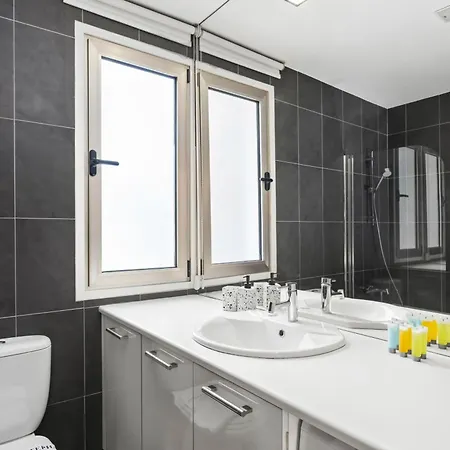 Parkside 2 Bedroom *