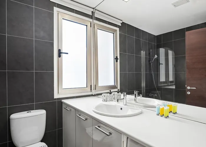 Parkside 2 Bedroom *