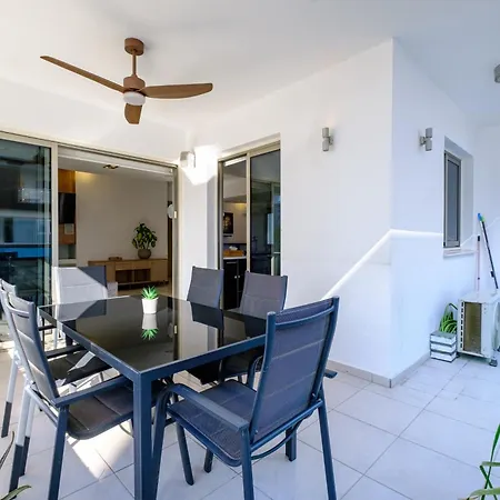 Apartment Parkside 2 Bedroom *